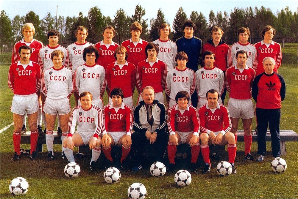 Про советский футбол