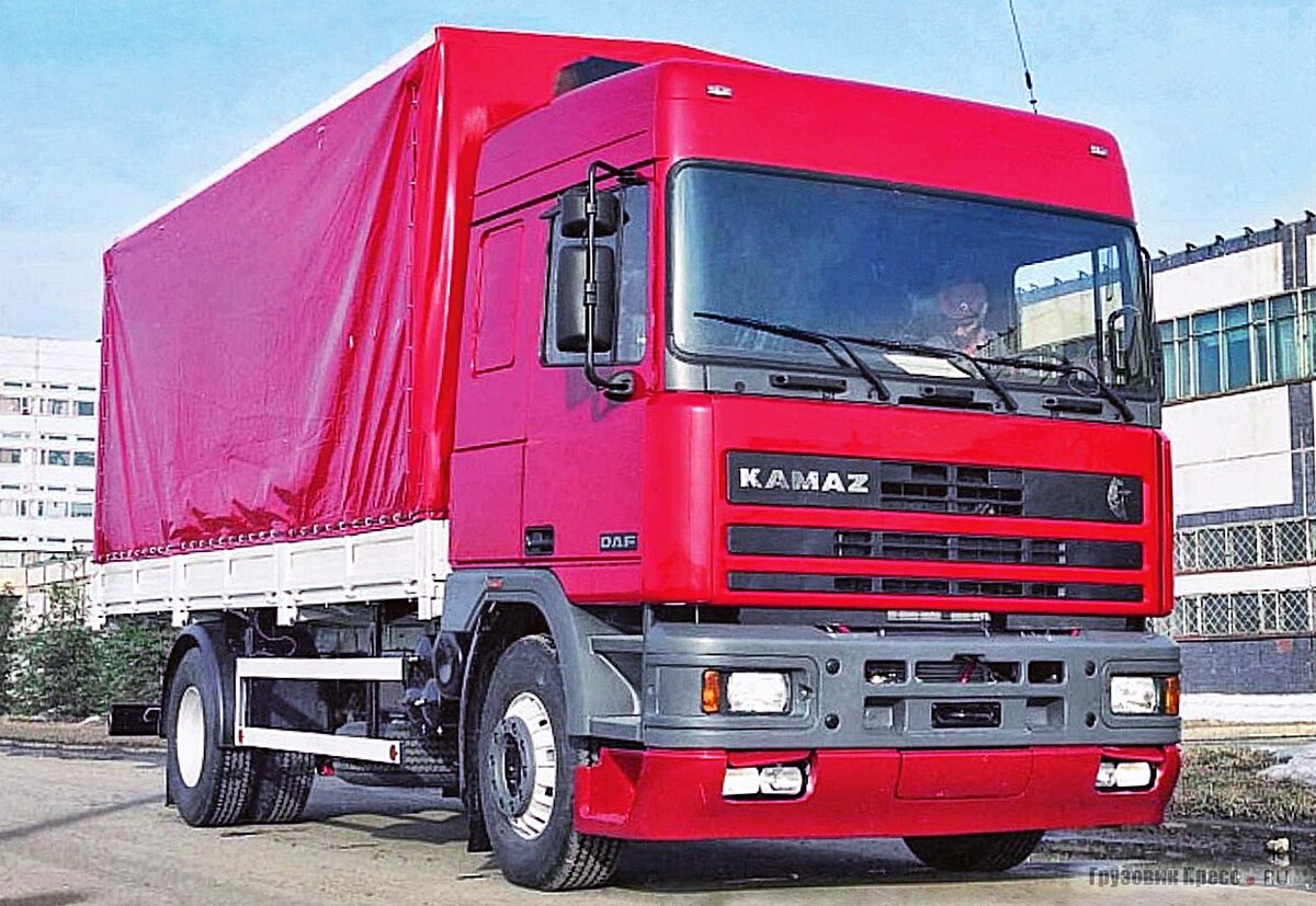 КАМАЗ-5360. Почему то двери эмблема DAF.
