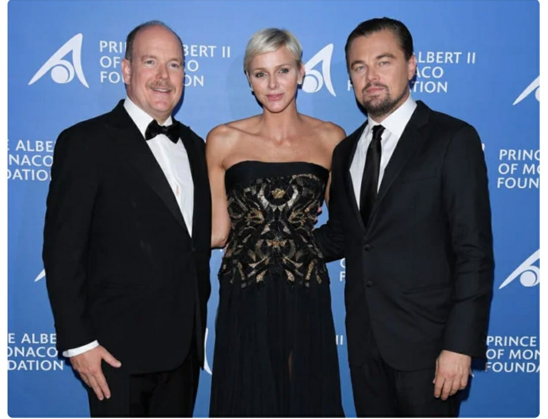 Князь Альбер II, его супруга княгиня Шарлин, Леонардо Ди Каприо