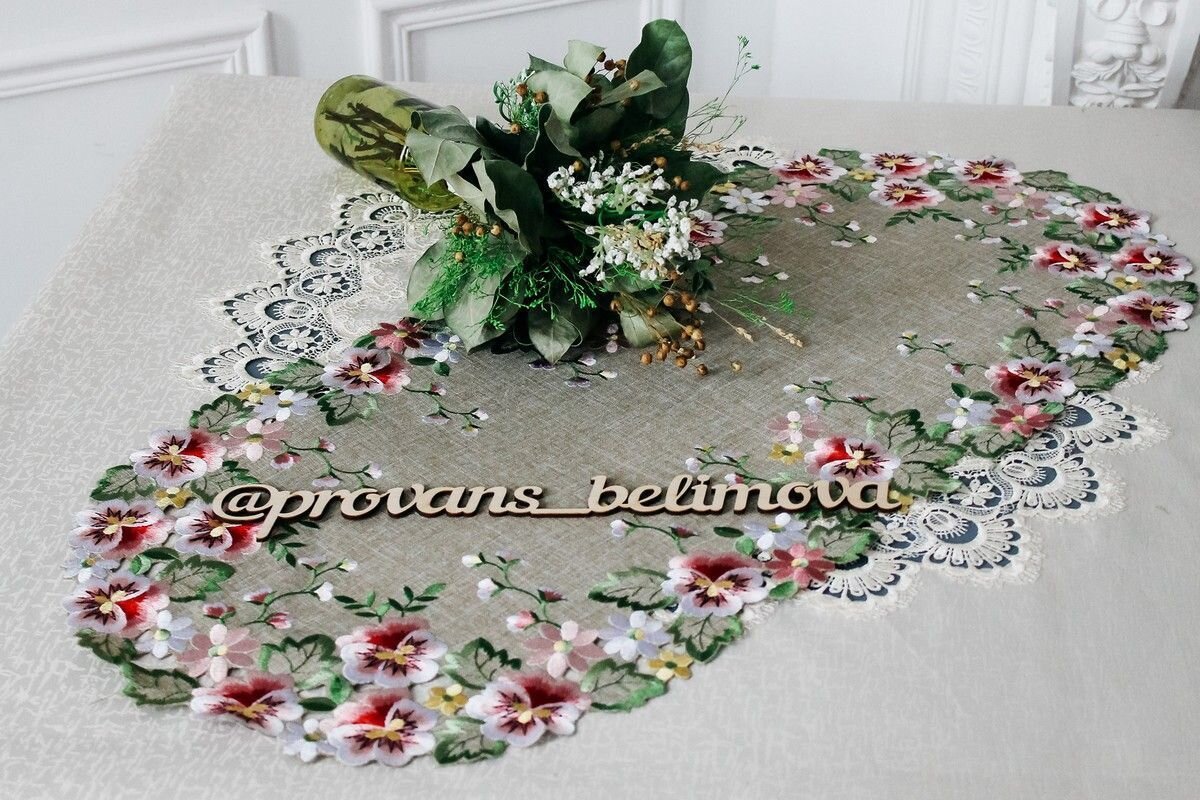 Скатерть дорожка | Анютины глазки резные розовые
