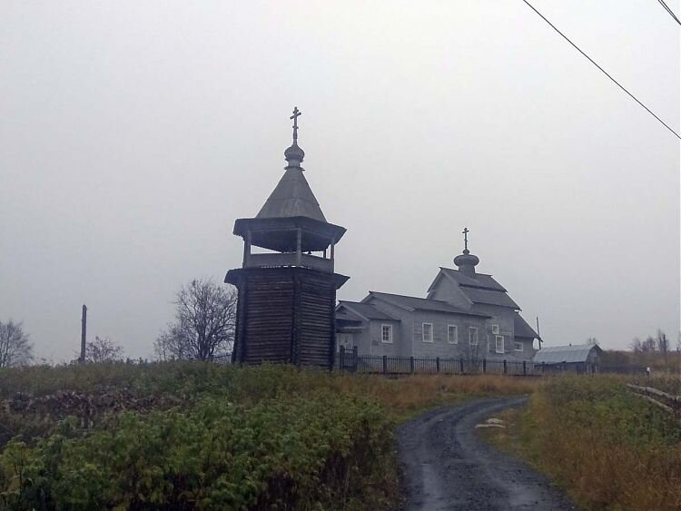 Свято-Никольский храмовый ансамбль. Клетский тип. Село Ковда, Кандалакшский район, Мурманская область.
Основан в 1705 году