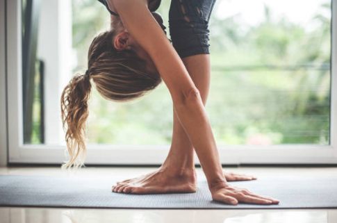 Наклон вперед стоя