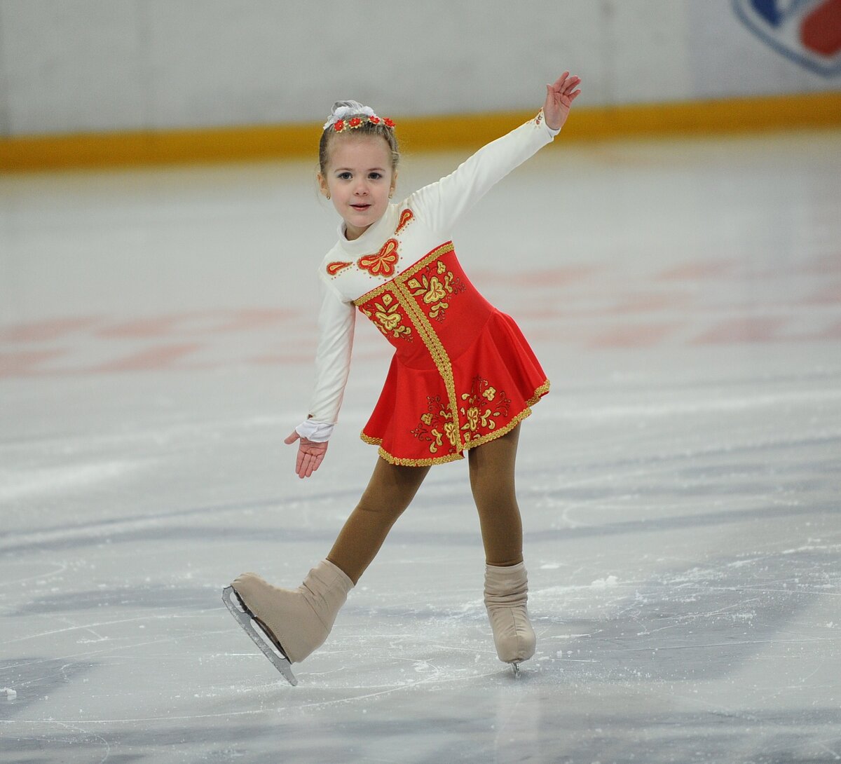 Кира Майданник фигуристка