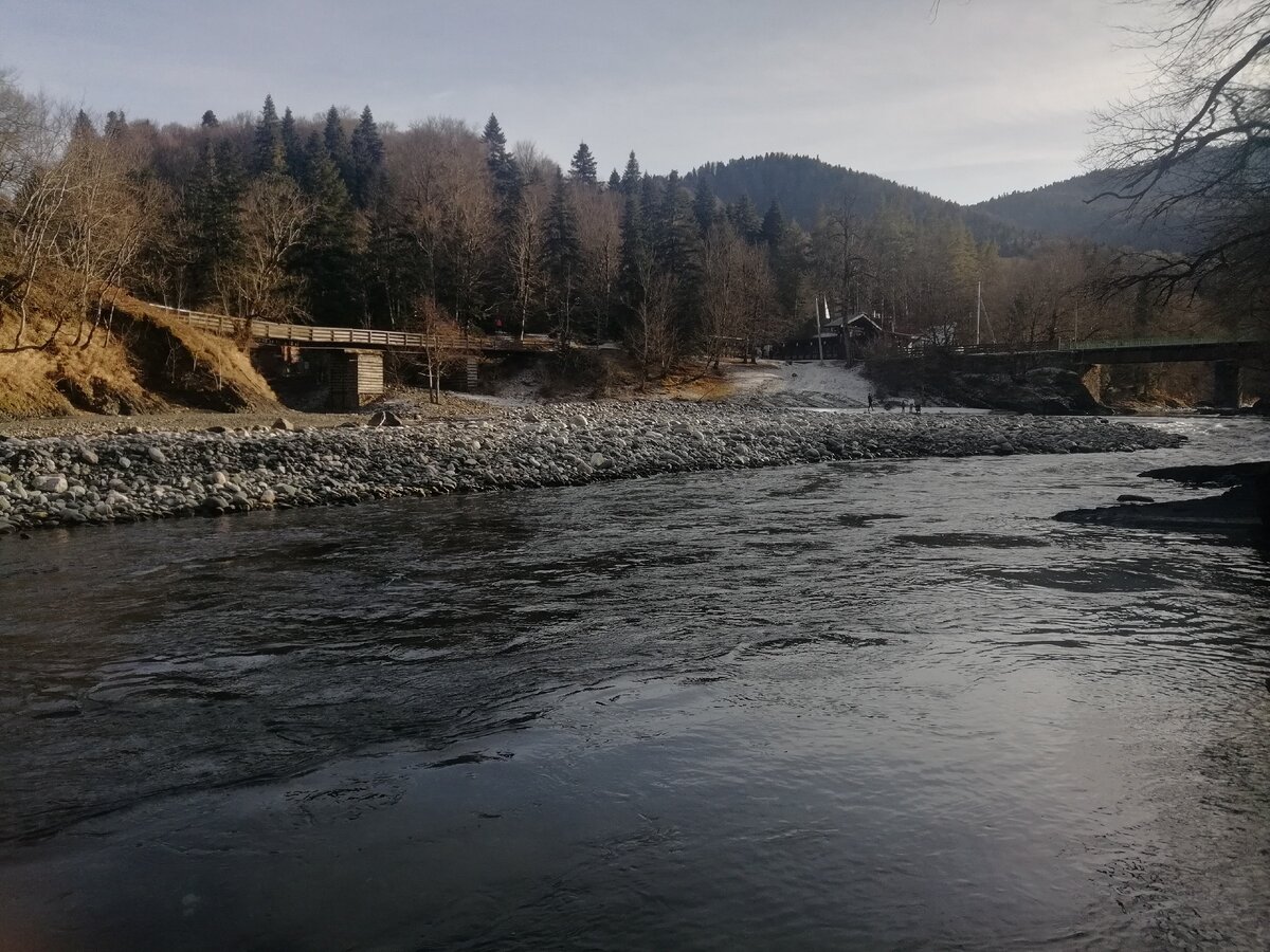 Река Белая в посёлке Гузерипль 