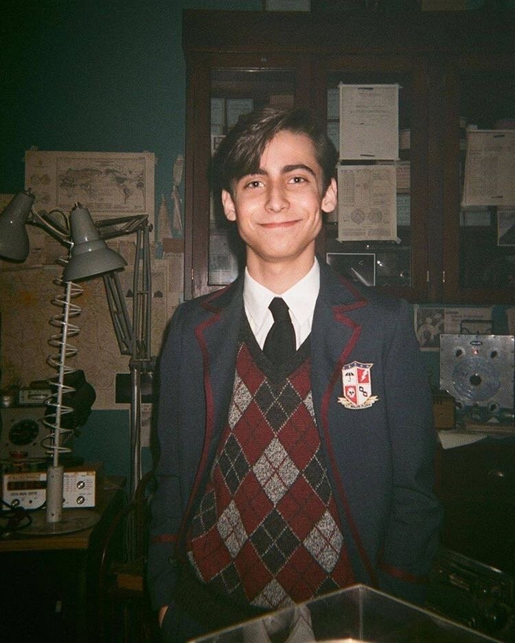 Эйдан Галлахер в образе Пятого