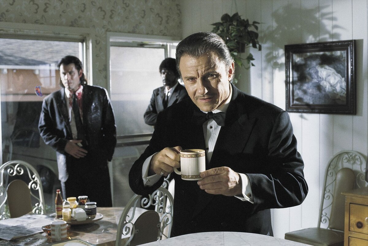 "―Ты пришлешь Вольфа? 
―Что, полегчало, засранец? 
― Ах ты гребаный нигер! Вот это я хотел услышать!" 