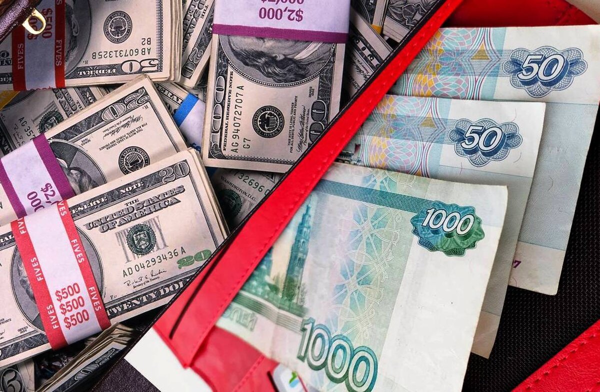 Чужие деньги считать не прилично, а свои  - грусно...