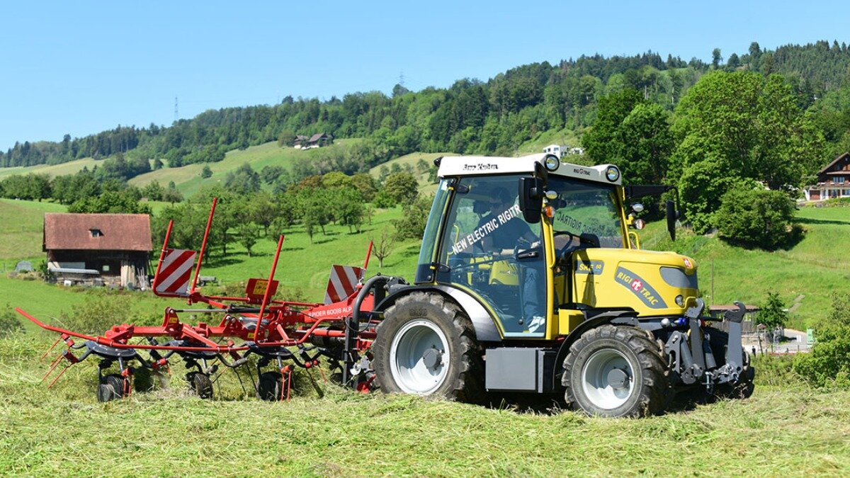 Фото: Портал trekkeronline.nl (автор: Rigitraс) Внешний вид нового электрического трактора Rigitraс SKE 40 Electric