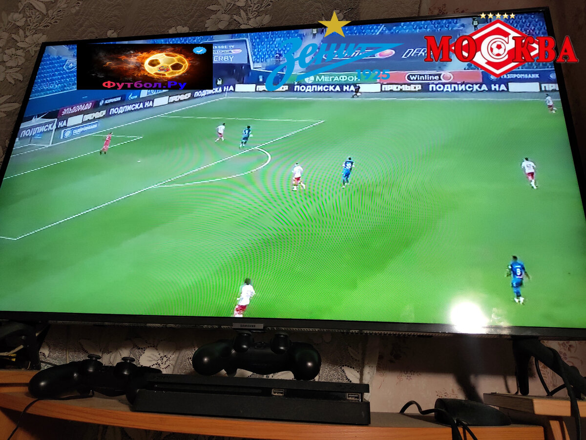 Уже вначале матча "Зенит" включил прессинг и при просмотре матча, я задавался вопросом : неужели нельзя было так играть в ЛЧ? Ну, хотя бы посмелей, чем подопечные Семака играли