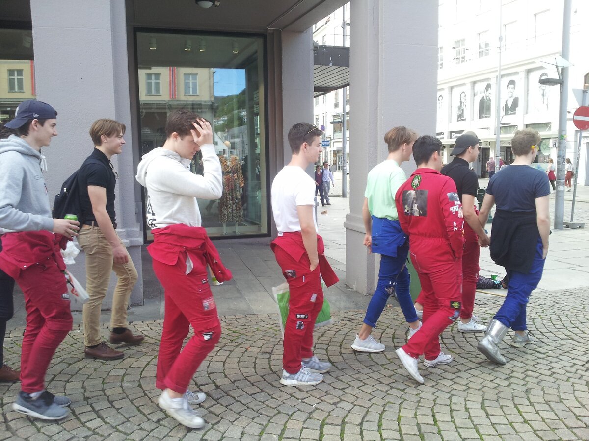 Русс(Russ). Норвежские выпускники системы среднего профессионального обучения. Фото автора.