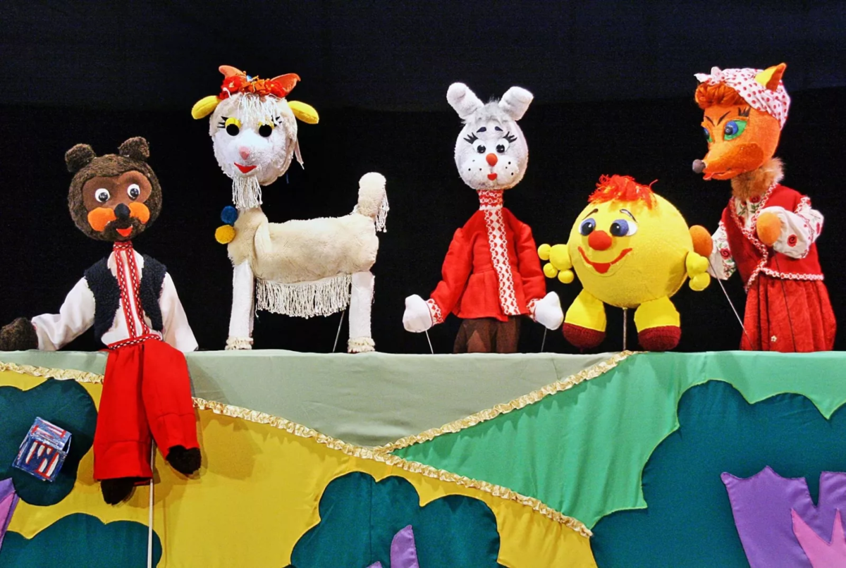 Театрализация на тему. Кукольный театр. Кукольный театр для детей. Куклы для кукольного театра. Кукольный спектакль.