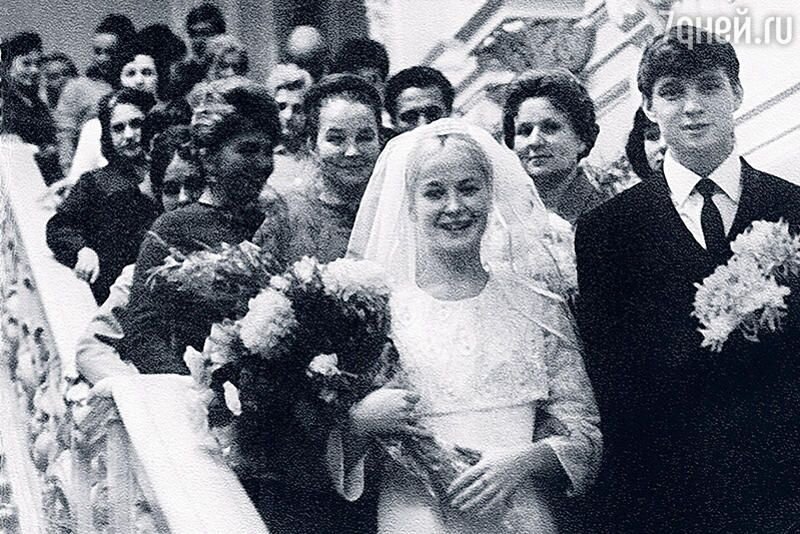 Наталья Богунова и Александр Стефанович в день свадьбы. Фото Яндекс.Картинки.