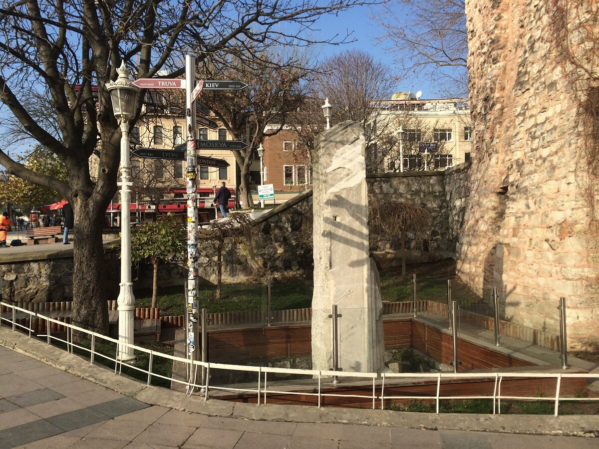 Бабий камень (Аврат ташы)