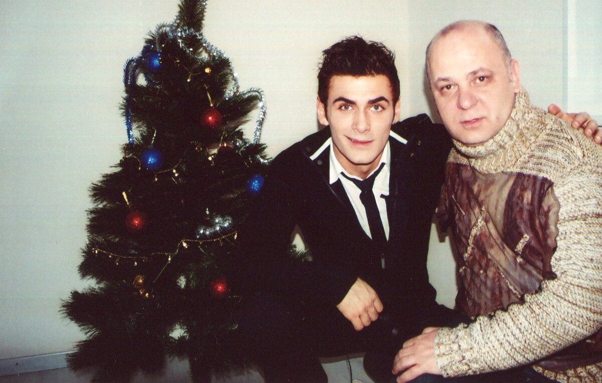 Новый год в пустой квартите. Пётр Дранга и Александр Беланов.