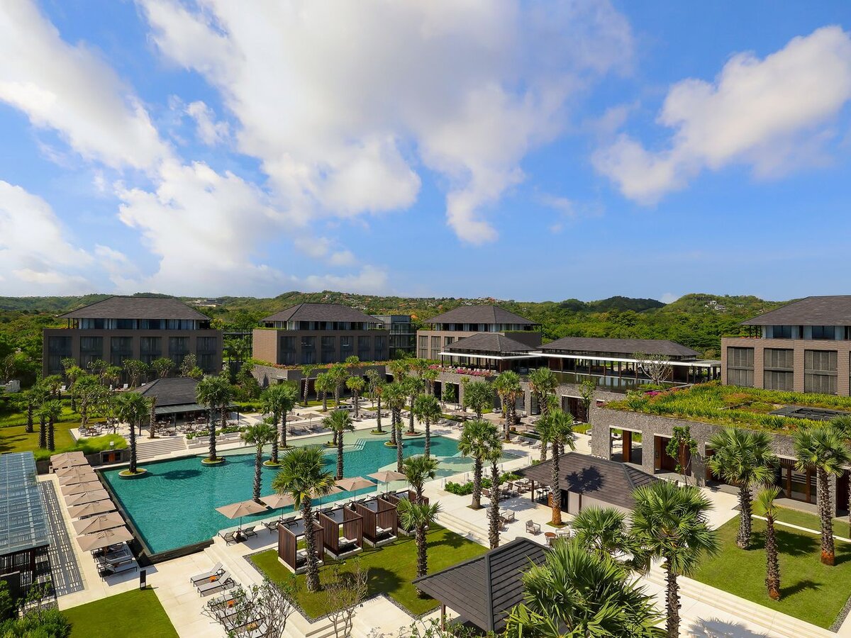 Источник: https://hotelss.net/images/radisson-blu-bali-uluwatu-524.jpg