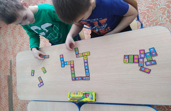 Играем в"Домино " Дорожные знаки.