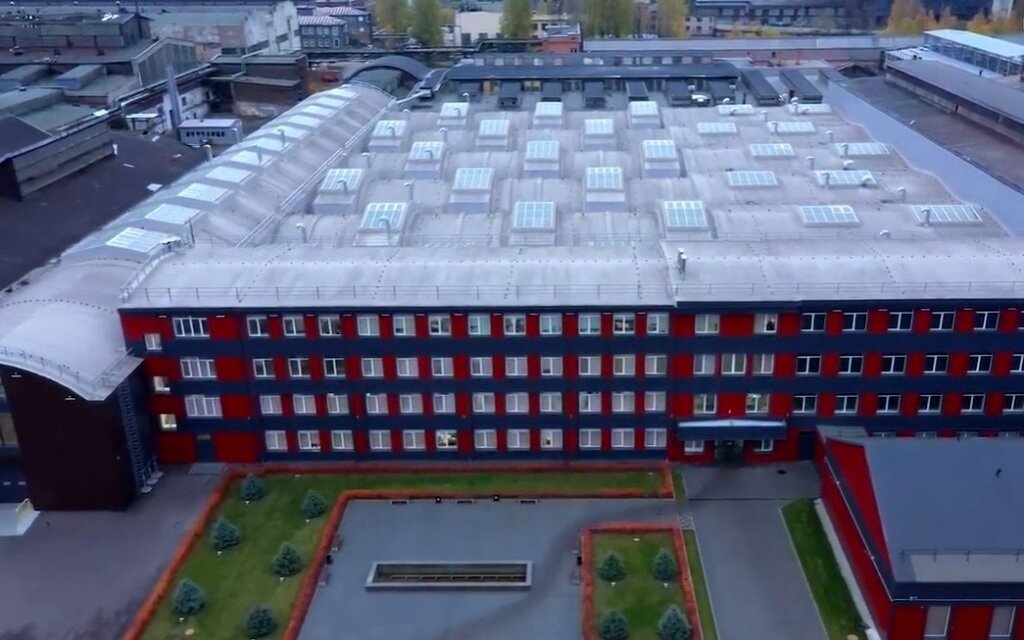 Новый цех Петербургского тракторного завода