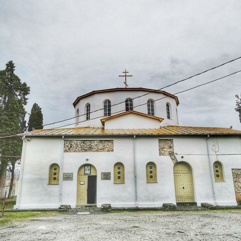 Главный вход в Собор.