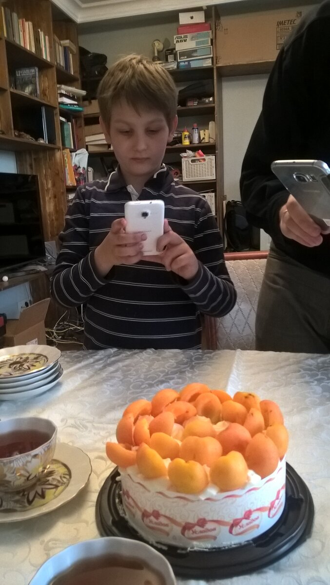 Тот, кто устраивает маленькие Праздники для своих близких, должен научиться испытывать Благодарность к Себе за то, что регулярно пользуется этой возможностью.