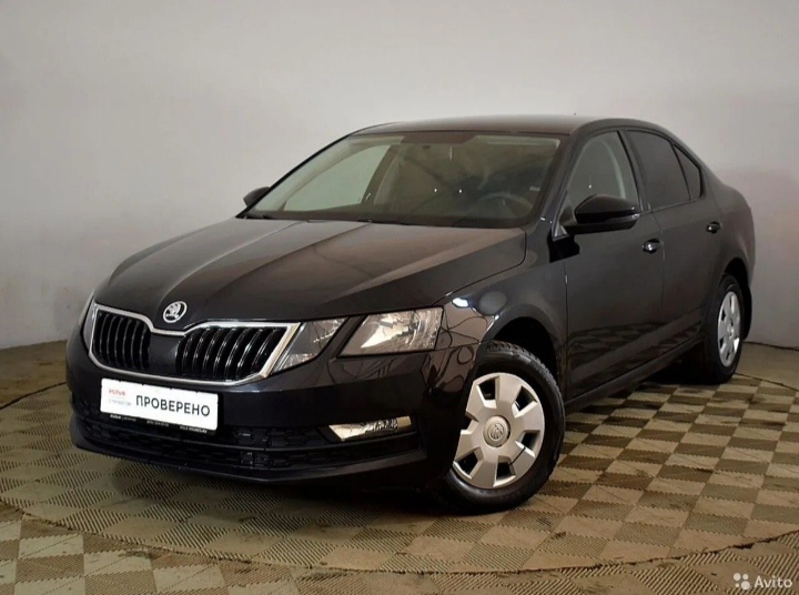 Skoda Octavia 2018г 135000км цена: 998000рублей