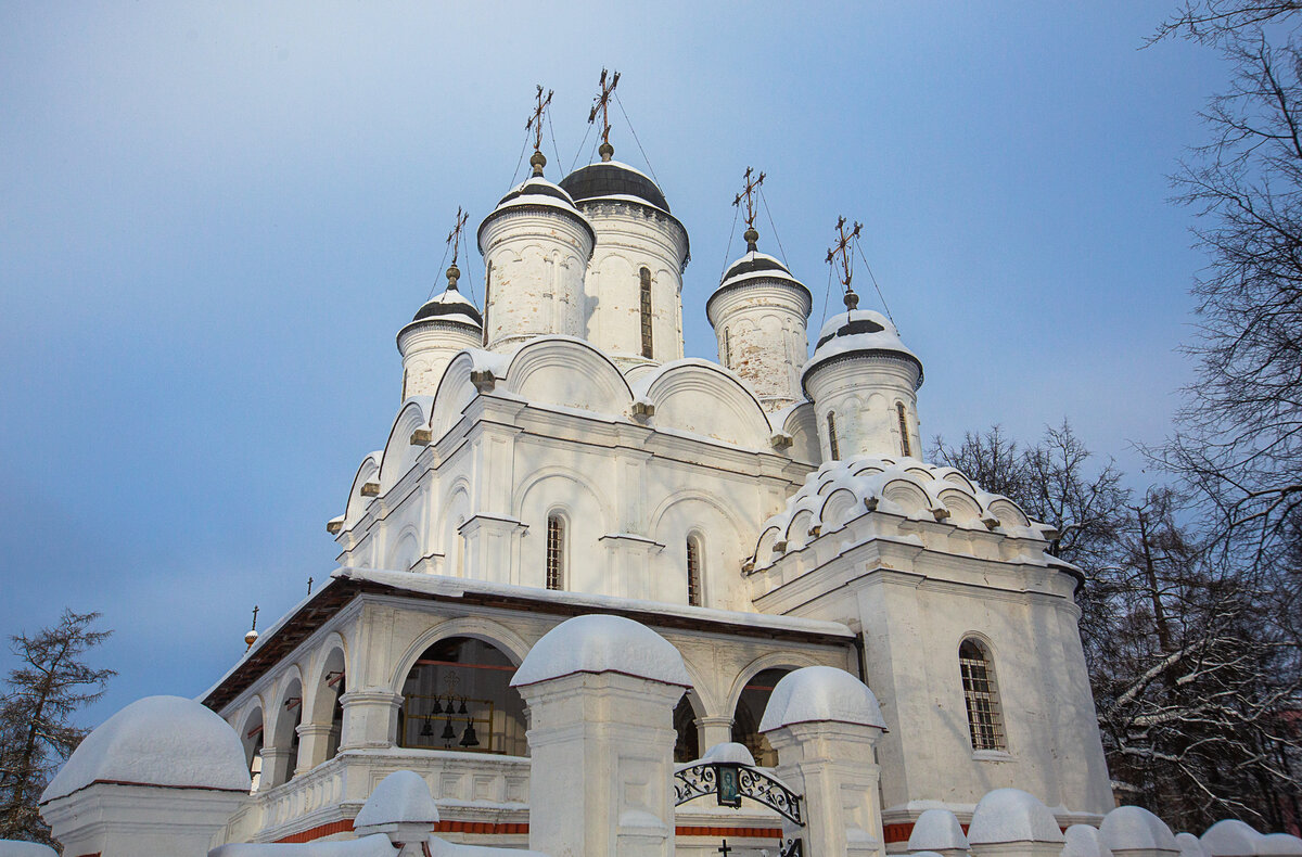 Спасо-Преображенский храм. Большие Вязёмы, Московская область. Фото автора статьи  