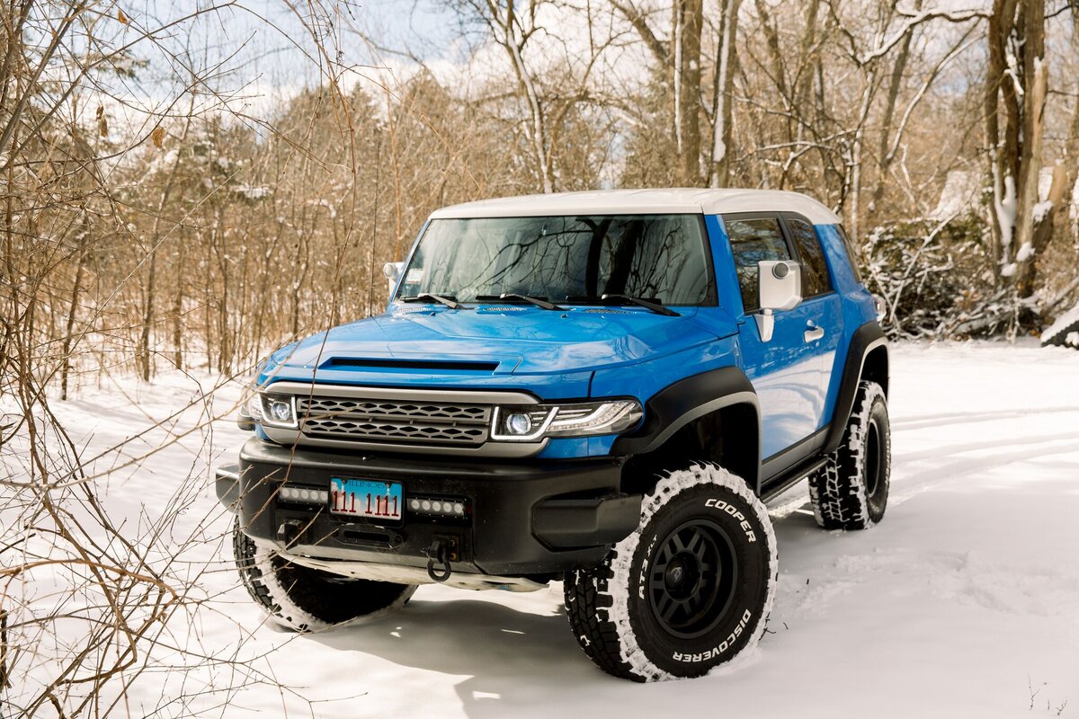 Внедорожник Тойота FJ Cruiser