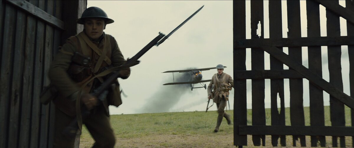 Кадр из к/ф 1917. Падает Немецкий самолёт.