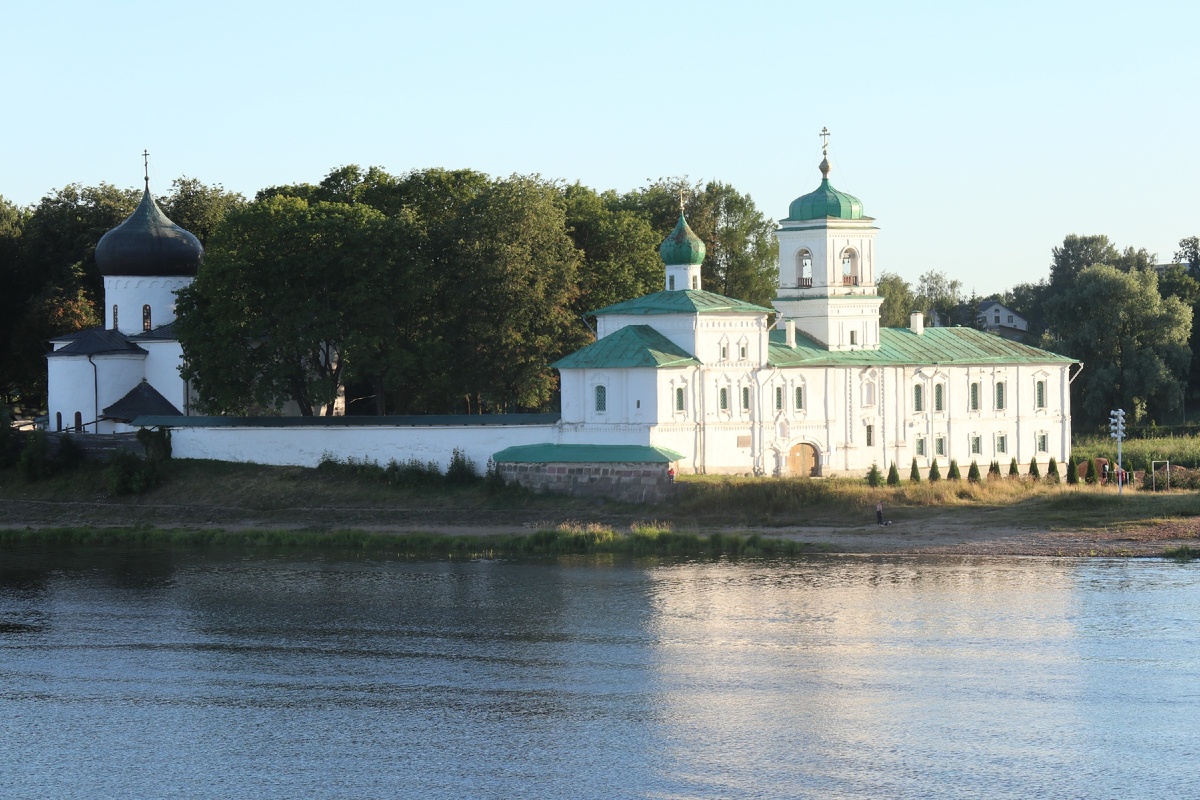 Мирожский монастырь