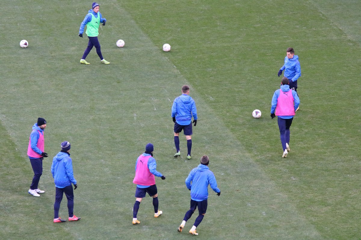 Разминка команды "Крылья Советов".