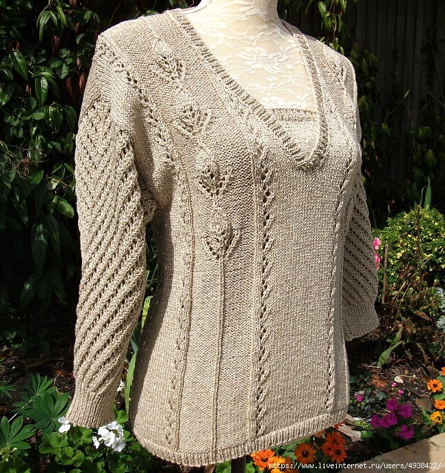 https://www.ravelry.com/patterns/library/scene-stealer-2