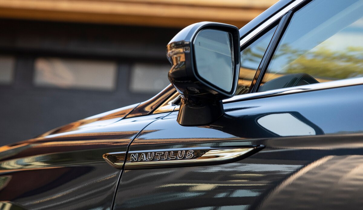 2021 Lincoln Nautilus дебютирует с роскошным интерьером в стиле Авиатора