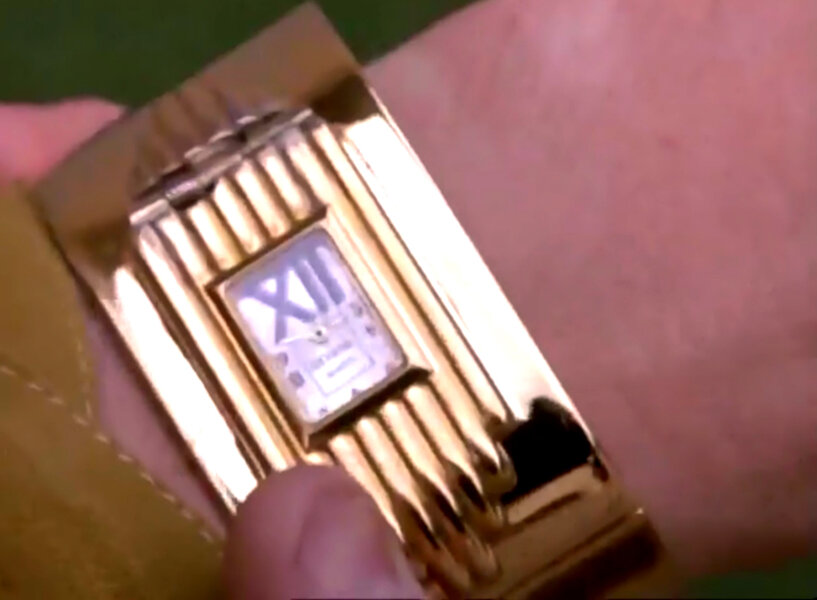 На картинке показаны часы из серии "Коломбо сеет панику".