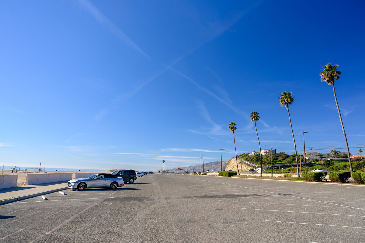 Январь, никого нет, думаю, летом тут все забито.