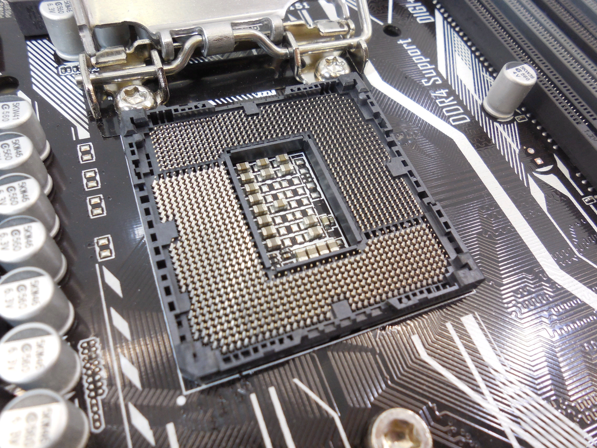 Сокет Intel (LGA 1151 v2)