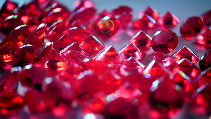 Вес самого большого рубина в мире составляет почти 22 килограмма