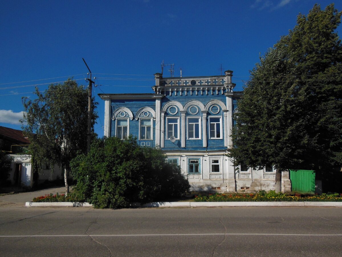 Дом Вереиных (Набережная, 28)