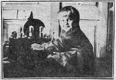 Рис. 2. Этот RK подал заявление на передатчик и надеется, что к тому времени, когда он будет совершеннолетний, Округ Связи разберет его заявление... 
Напрасно надеется, нужно раньше подавать!" (RA-QSO-RK, №7, 1928.)