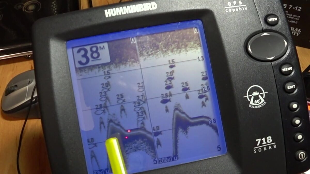 Как пользоваться эхолотом для рыбалки с берега