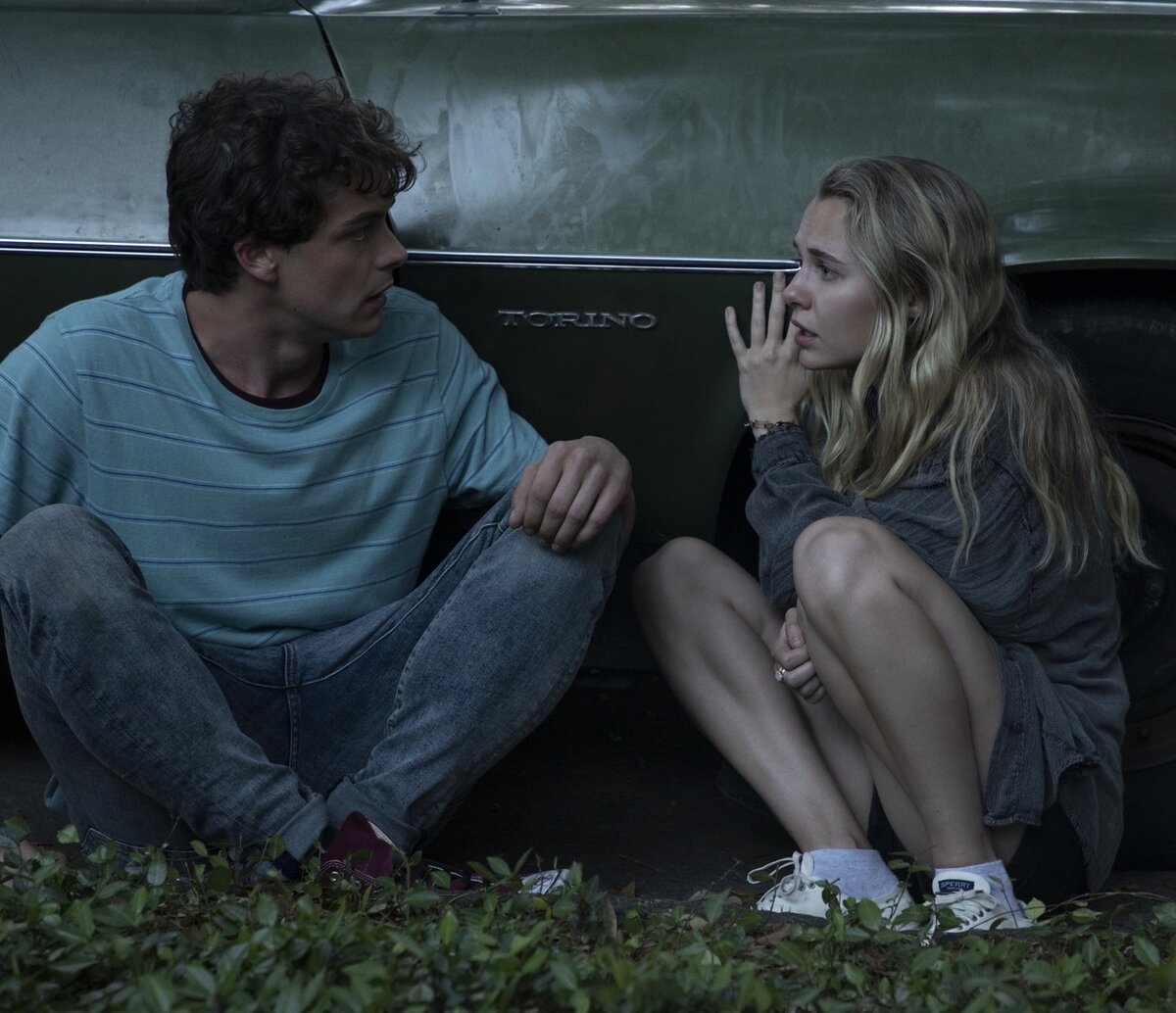 Триллеры 2020 2021. Спаситель 2021 фильм серинда свон. Эми адамс 2021 женщина в окне. Триллеры 2020 2021. Ривер фильм 2021.