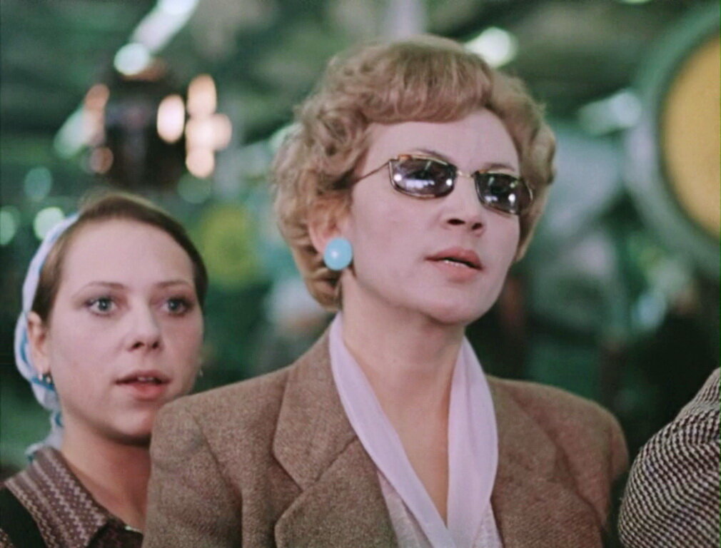    Инна Выходцева в фильме "Москва слезам не верит"Кадр из видео