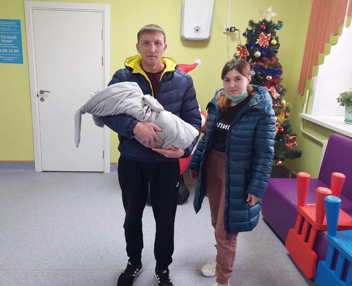    В Оренбурге перед Новым годом из ОДКБ выписали малыша, который родился с весом 555 граммов Елена Шкатова