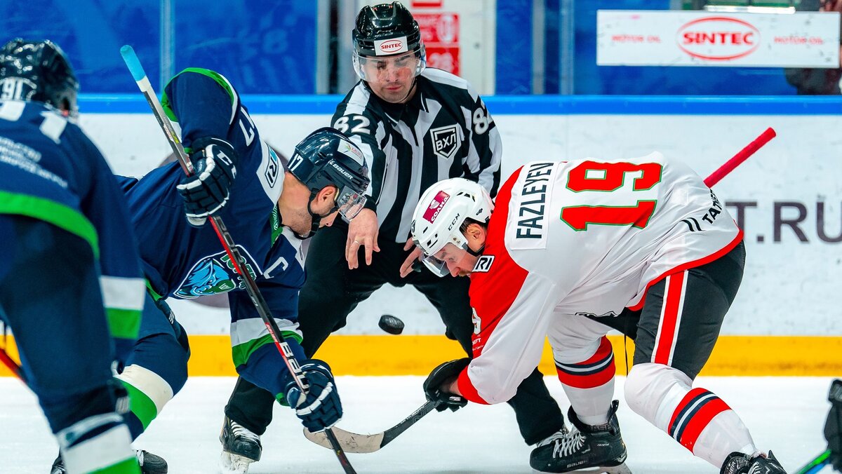    ХК «Югра» разгромил альметьевский «Нефтяник»