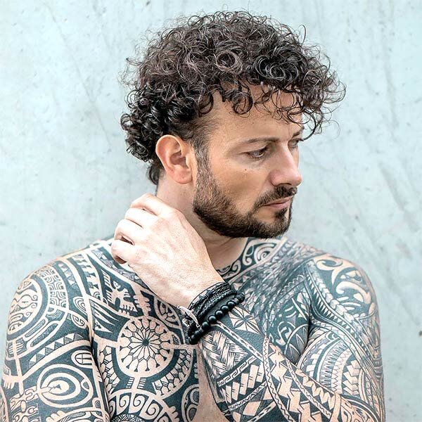 Создадим мужскую модную кудрявую прическу