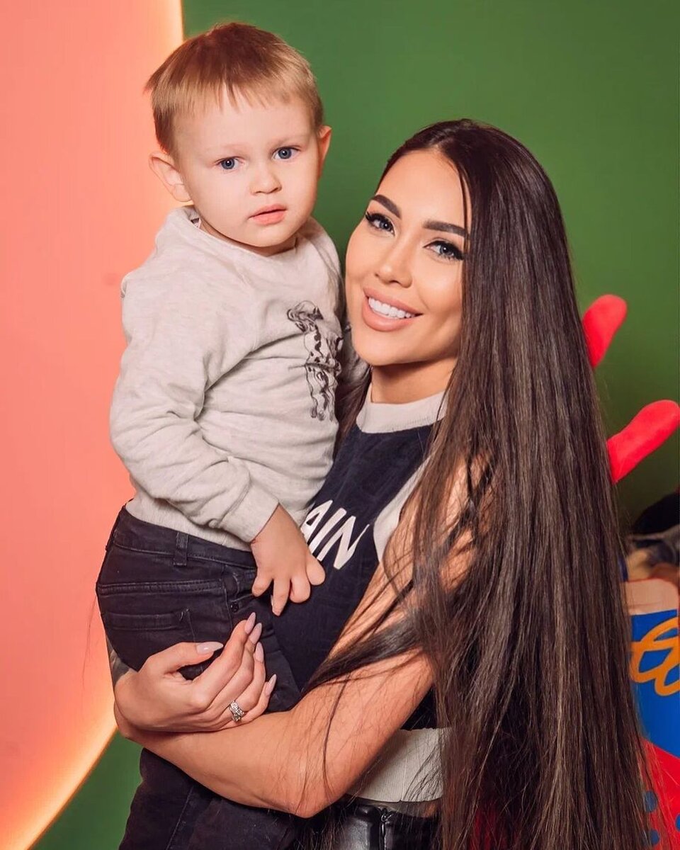 Алена с сыном 