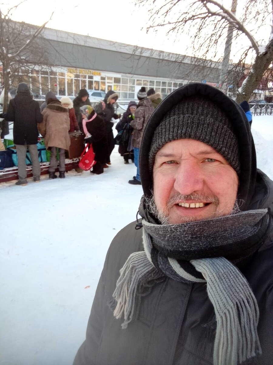 Но по большей части стараюсь слушать.