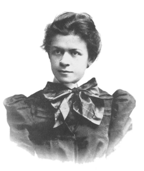 Так Милева Марич выглядела в 1896 году в год поступления в Политехнический институт Цюриха.