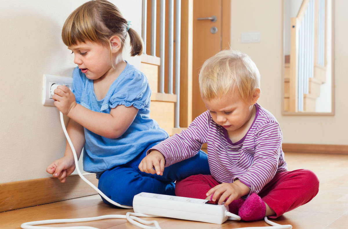 Лайфстайл детская. Физический буллинг. Дети пойзона. Ребенок опасен для других детей. Пассивный курильщик.