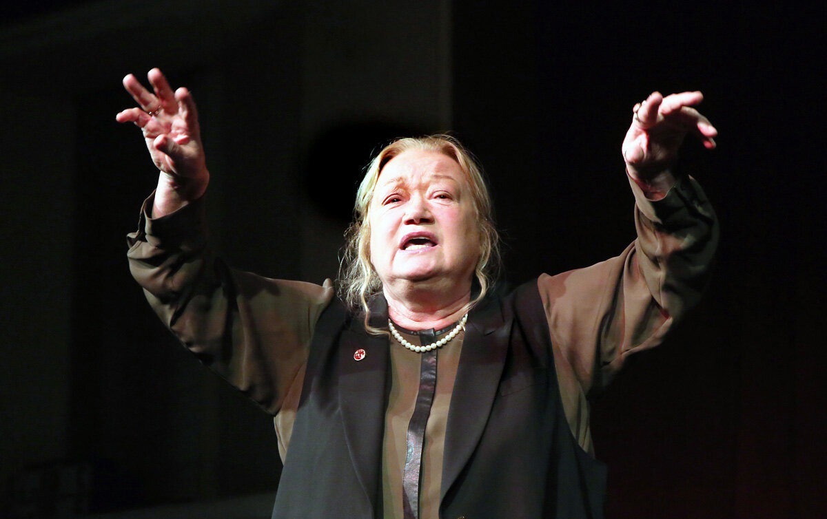 Людмила Полякова