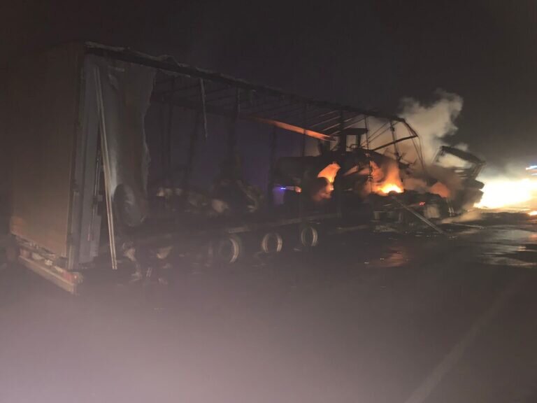    На трассе Самара-Оренбург в смертельном ДТП погибли два водителя фур Кристина Просвиркина