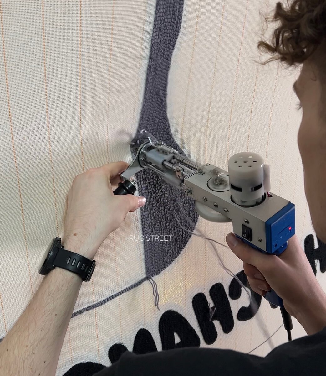 Обратная сторона ковра 